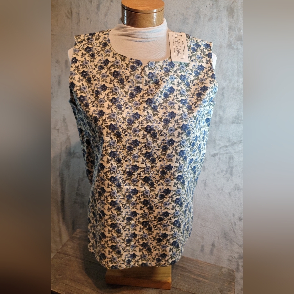 Floral Blue Sleeveless Blouse